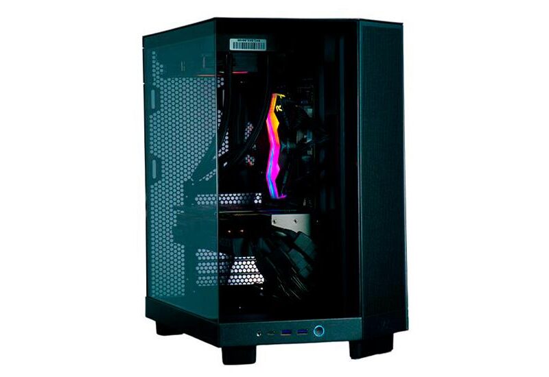 Føniks AMD Ryzen 7/RTX5080 Gamer Computer - AMD Ryzen 7 9800X3D - Vandkøler RGB - 32GB DDR5 - GeForce RTX 5080 16GB - 2TB SSD M.2 - Uden Windows licens